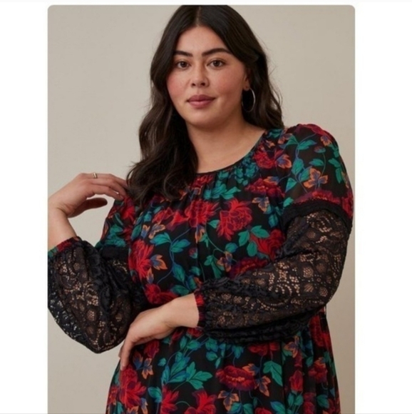 NWT Torrid Maxi Floral Chiffon dress w/ lace sleeves sz 1X - Picture 2 of 7